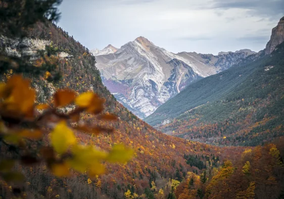 Monte perdido en otoño